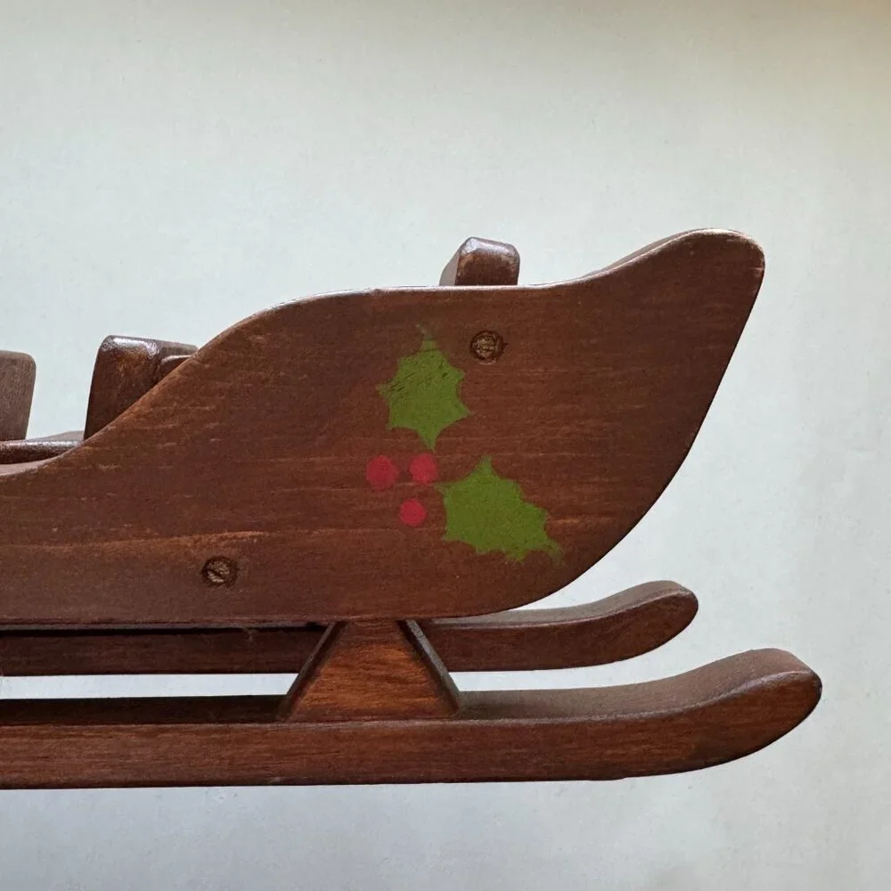 Vintage LR Vance Wood Sled Only Music Box Winter Wonderland